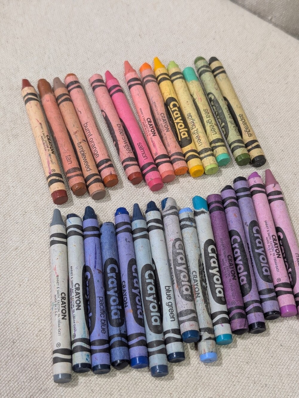Vintage Crayola Crayons Retired/ Discontinued LOT #1 Multicolor 80s/90s/ 00s art
